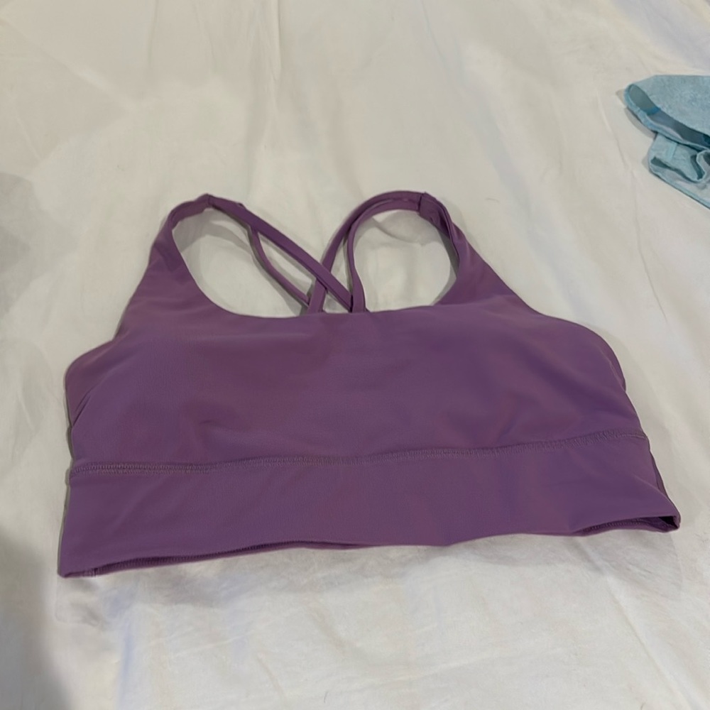 Lululemon sports bra